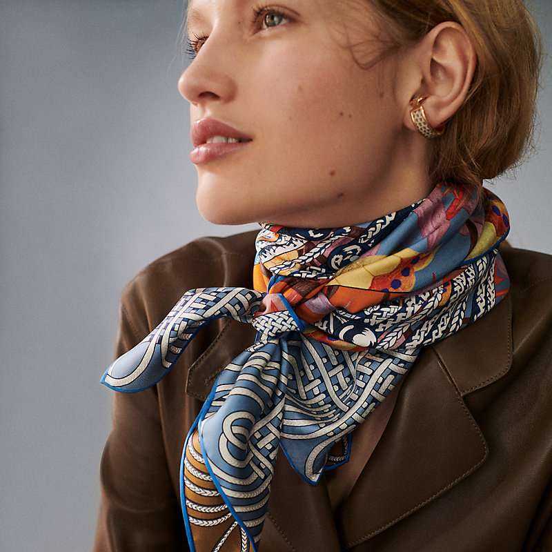 Brandebourgs Fleuris double face scarf 90 | Hermès Canada